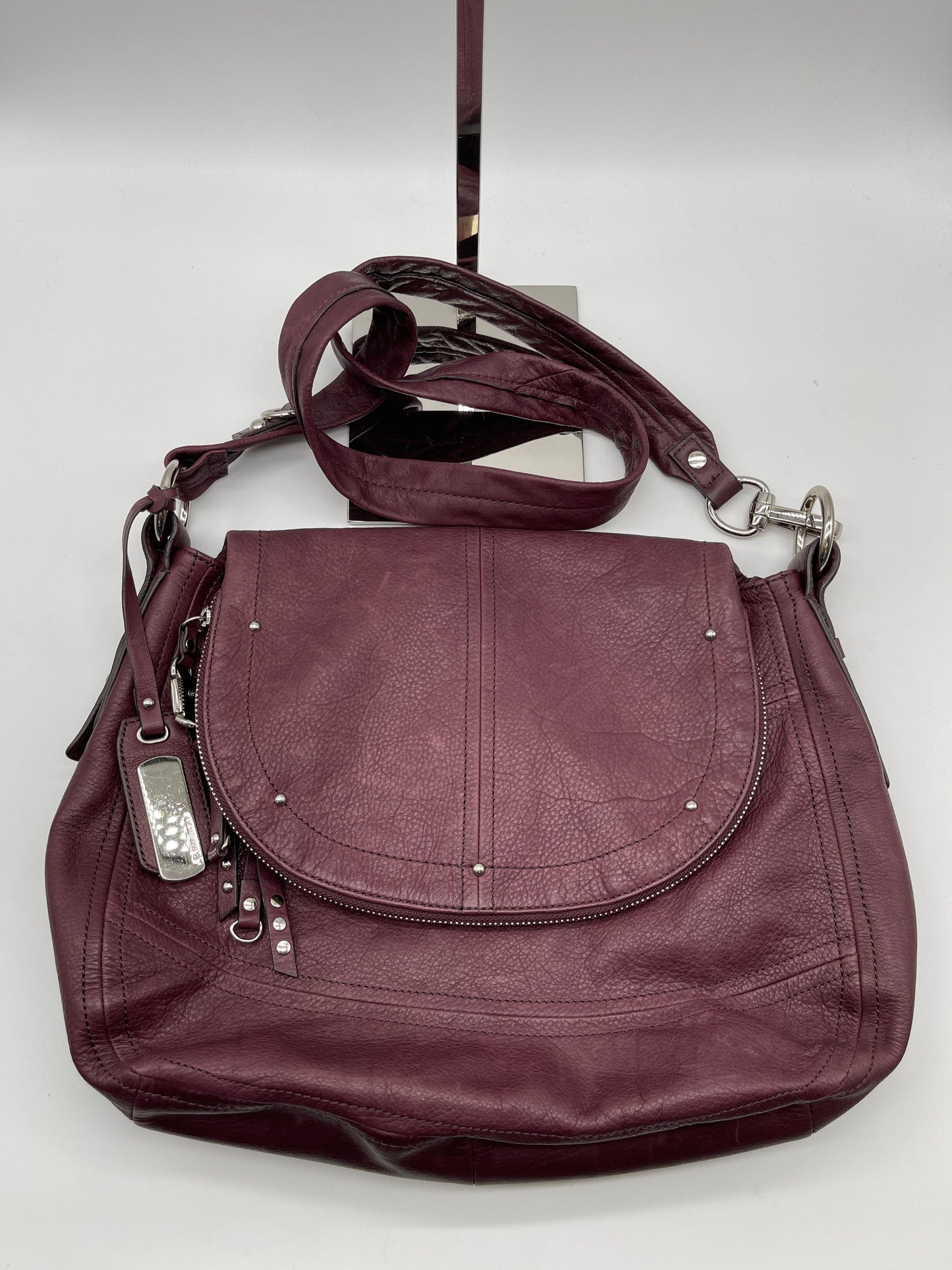 Crossbody Designer B. Makowsky, Size Large