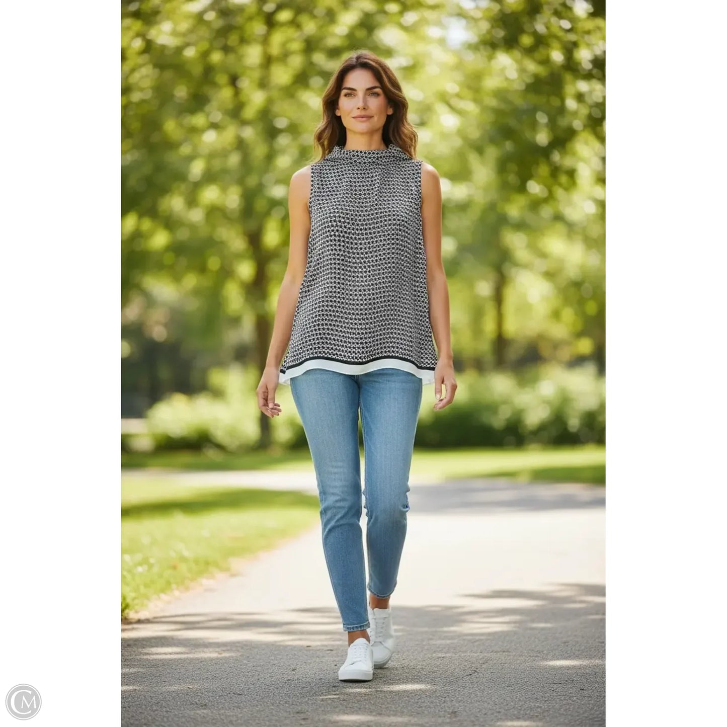 Top Sleeveless By White House Black Market In Black, Size: M