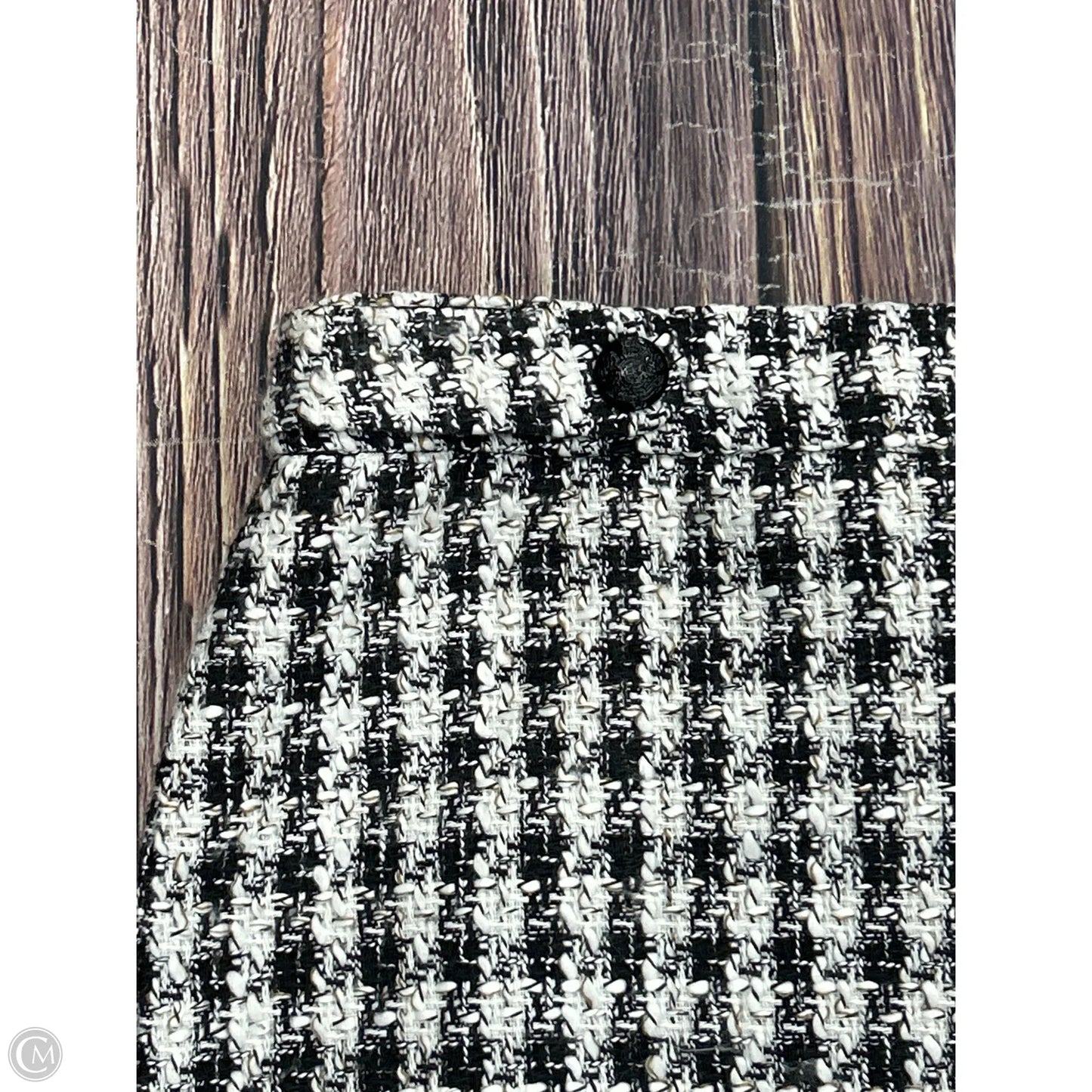 Skirt Mini & Short By White House Black Market In Black & White, Size: 10