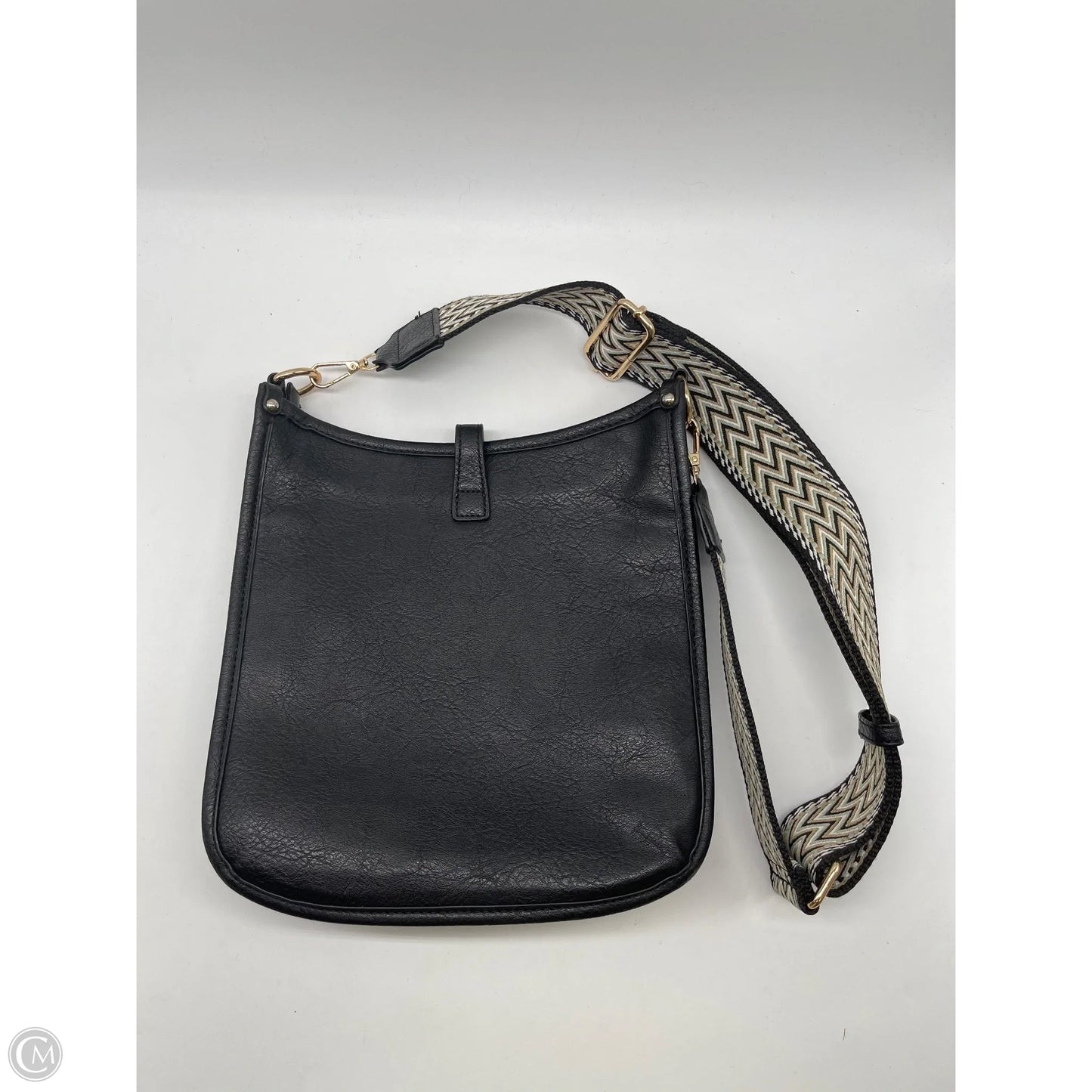 Crossbody By Clothes Mentor, Size: Medium
