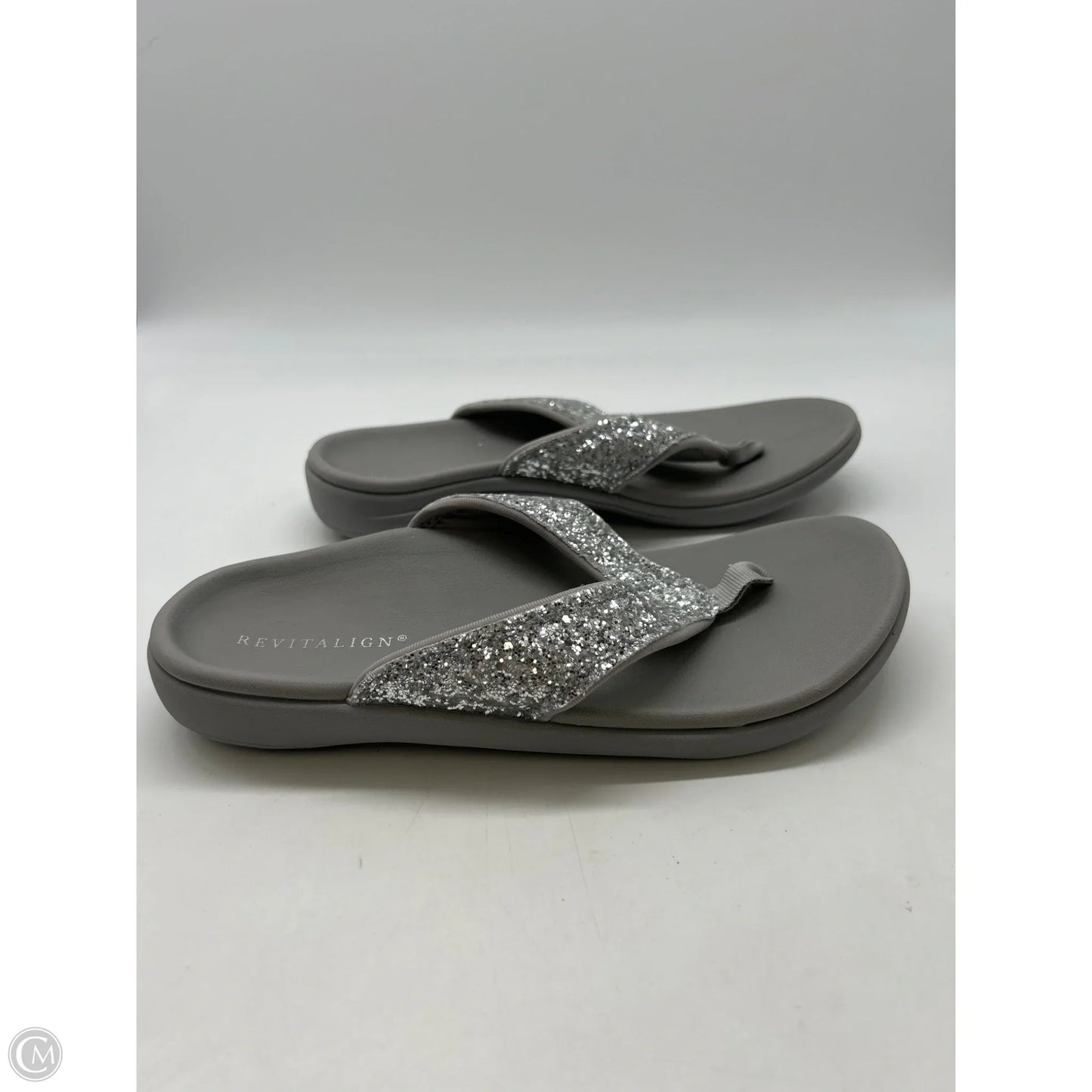 Sandals Flip Flops By Clothes Mentor In Silver, Size: 8