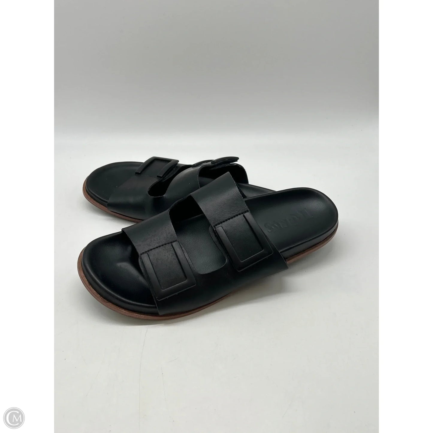 Sandals Flats By Korks In Black, Size: 9
