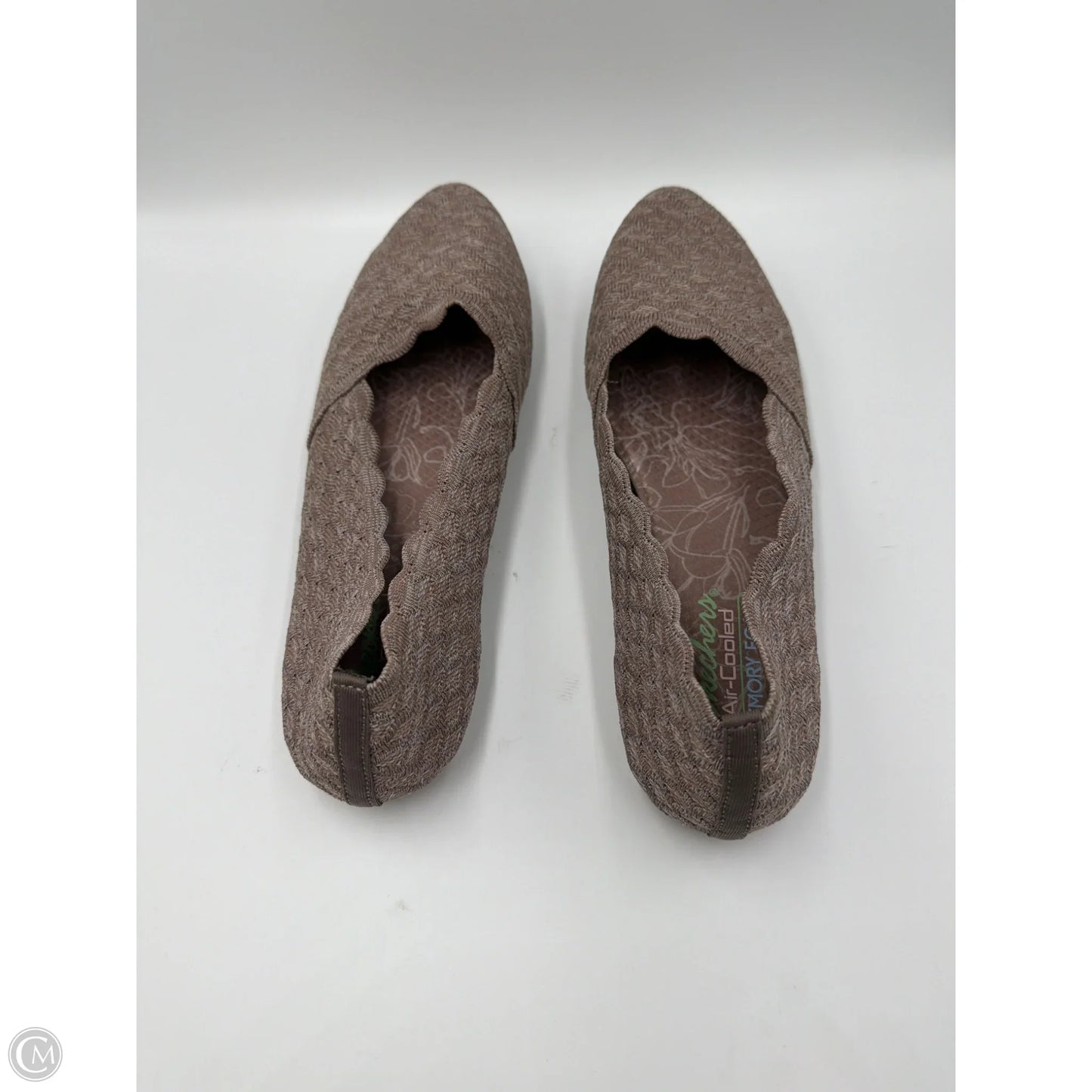 Shoes Flats By Skechers In Tan, Size: 11