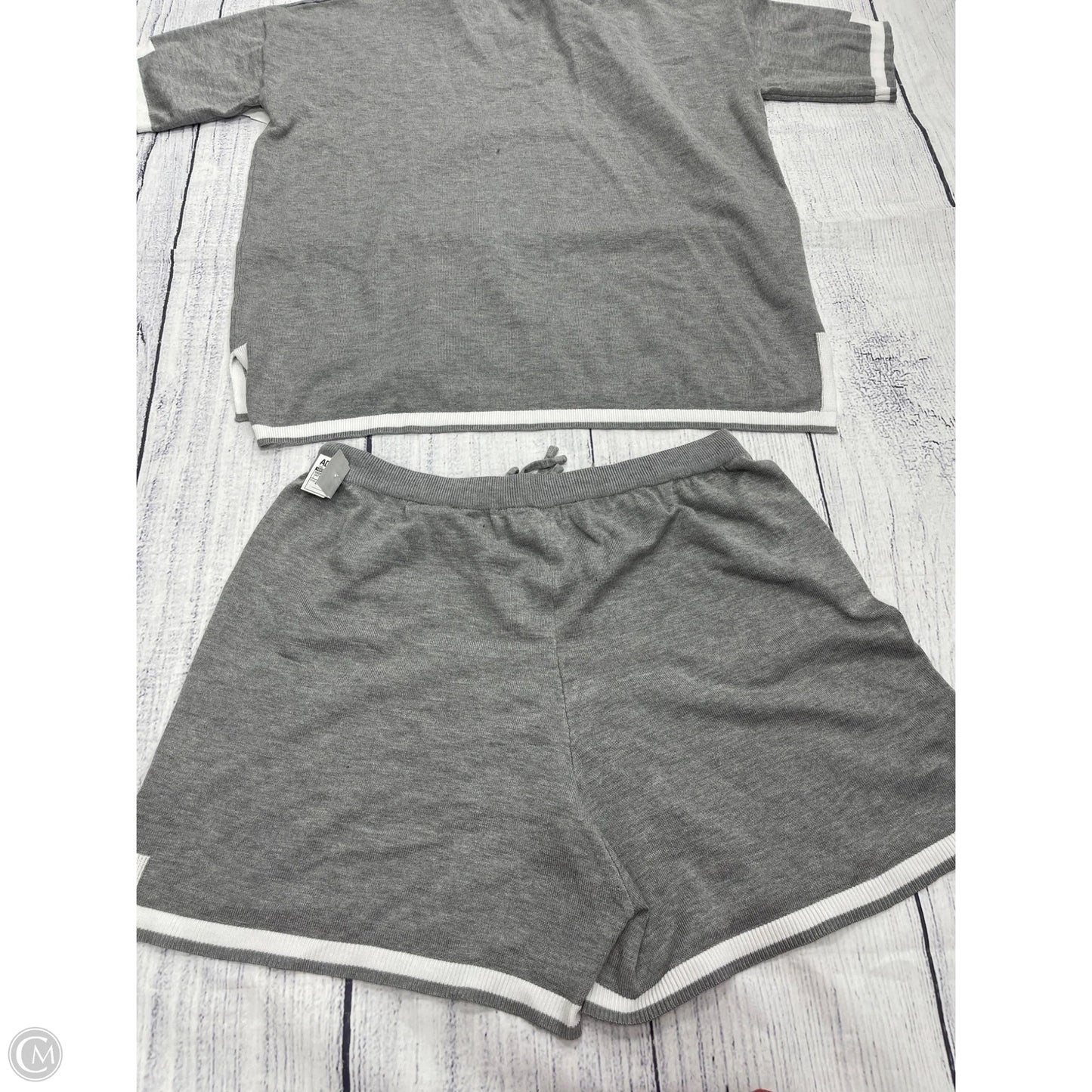 Shorts Set By Ekouaer In Grey, Size: L