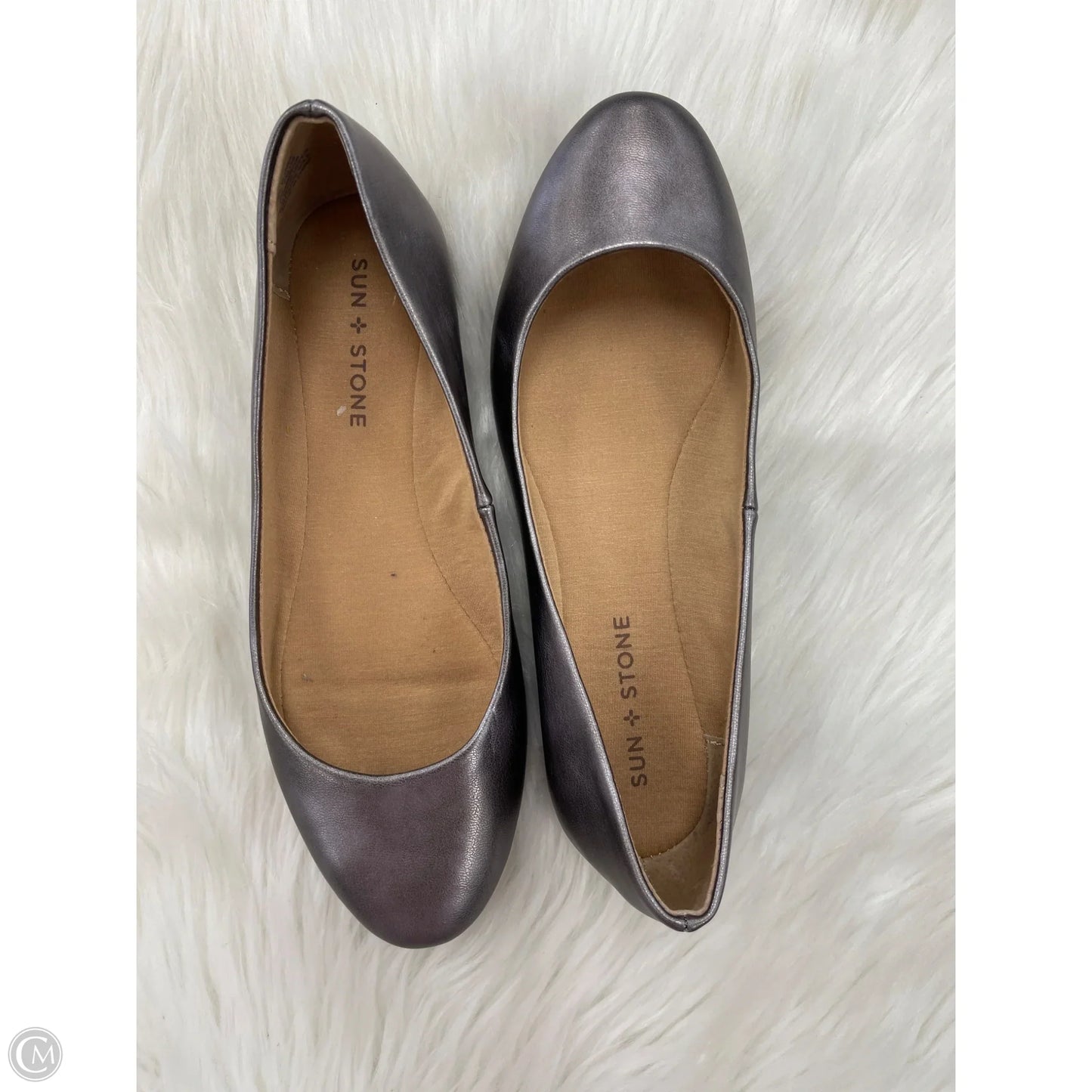 Shoes Flats By Clothes Mentor In Silver, Size: 8