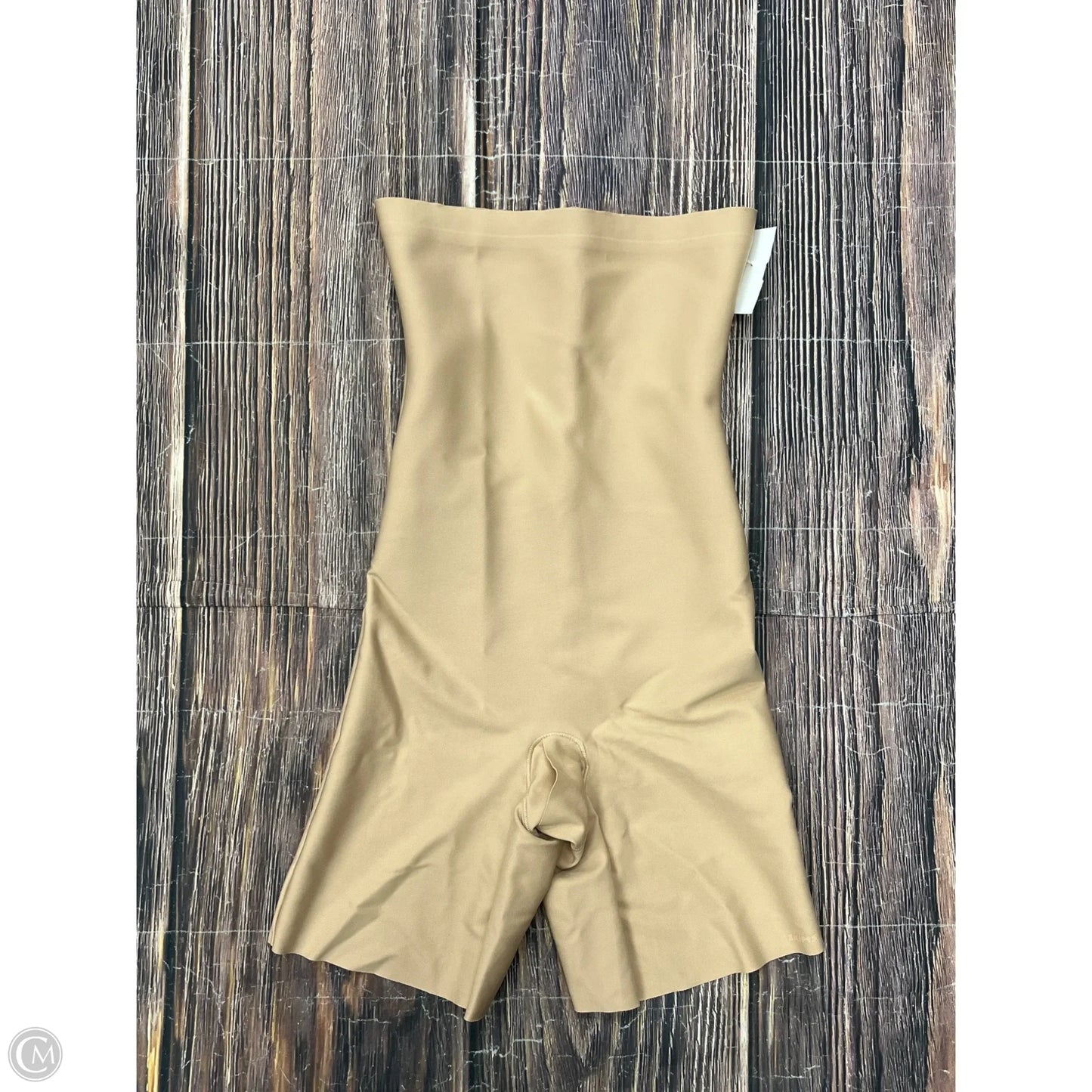 Shorts By Skims In Tan, Size: M