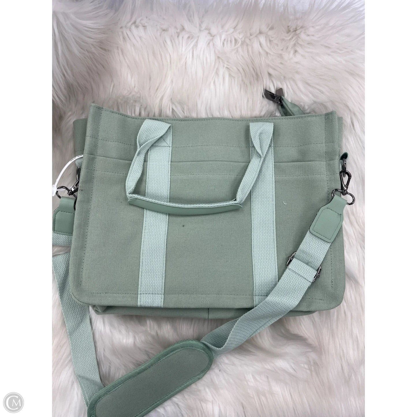 Tote By Clothes Mentor, Size: Medium
