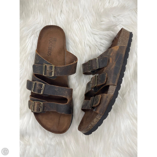 Sandals Flats By White Mountain In Brown, Size: 10