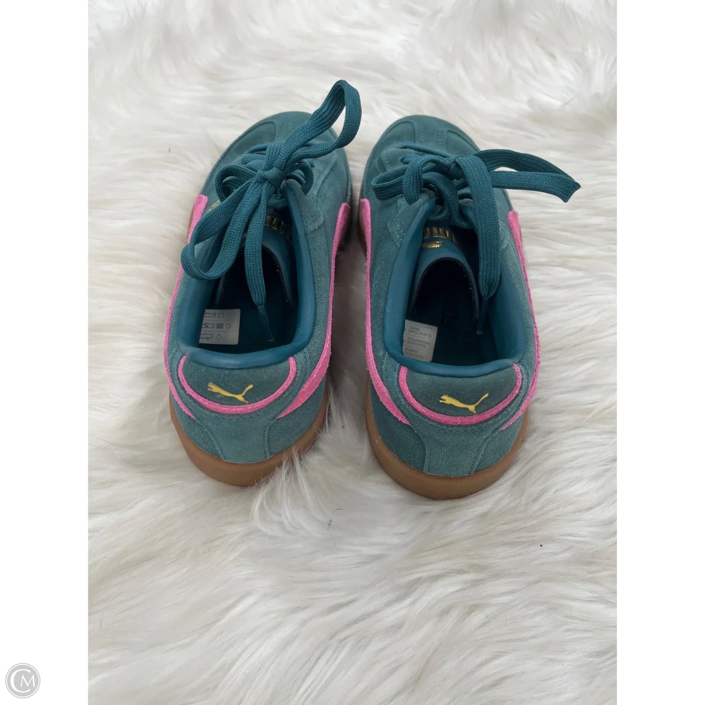 Shoes Sneakers By Puma In Green, Size: 6.5