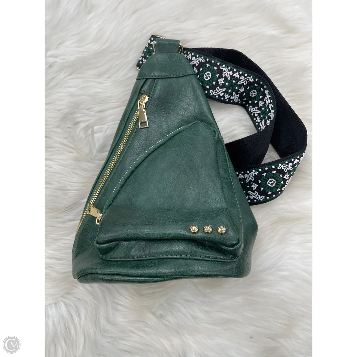 Crossbody By Clothes Mentor, Size: Medium