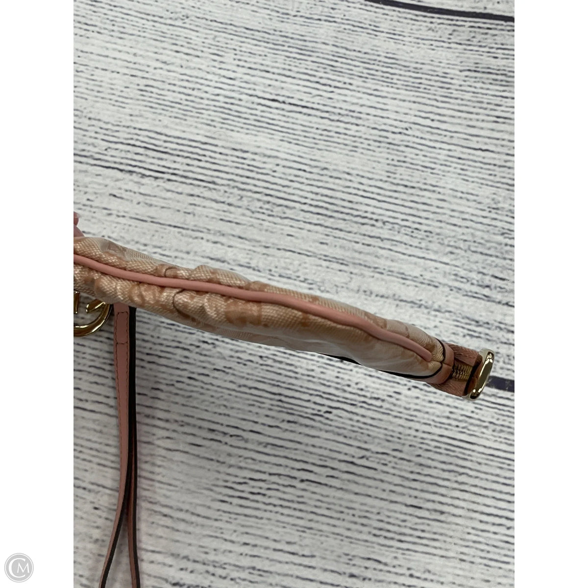 Wristlet Luxury Designer By Gucci, Size: Large