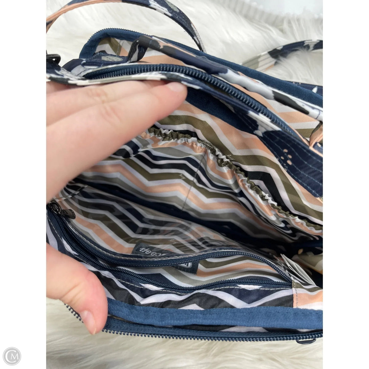Crossbody By Lug, Size: Medium