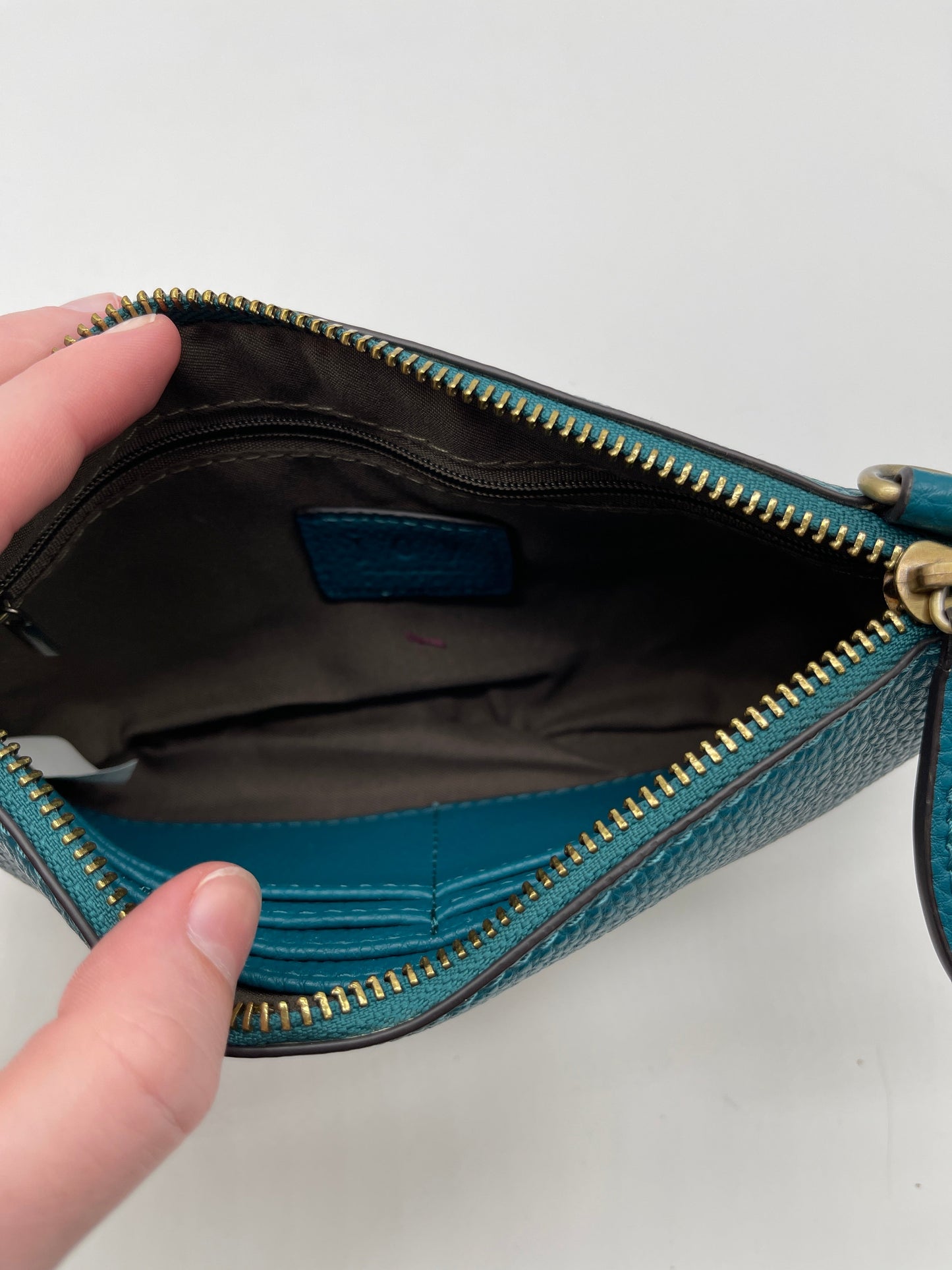 Handbag By Clothes Mentor  Size: Small