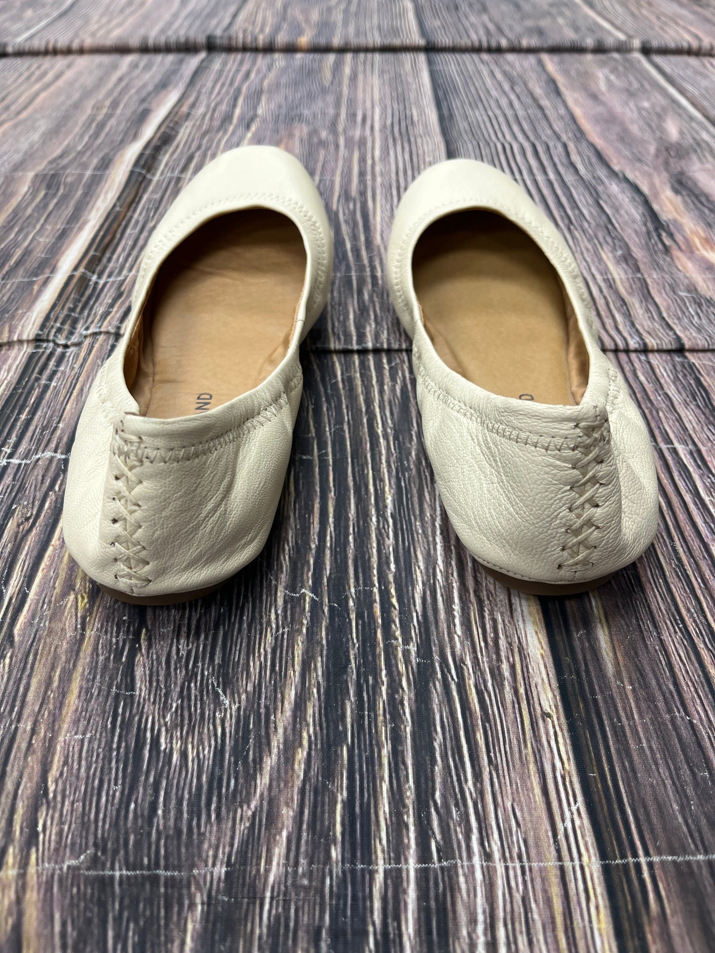Cream Shoes Flats Lucky Brand, Size 7