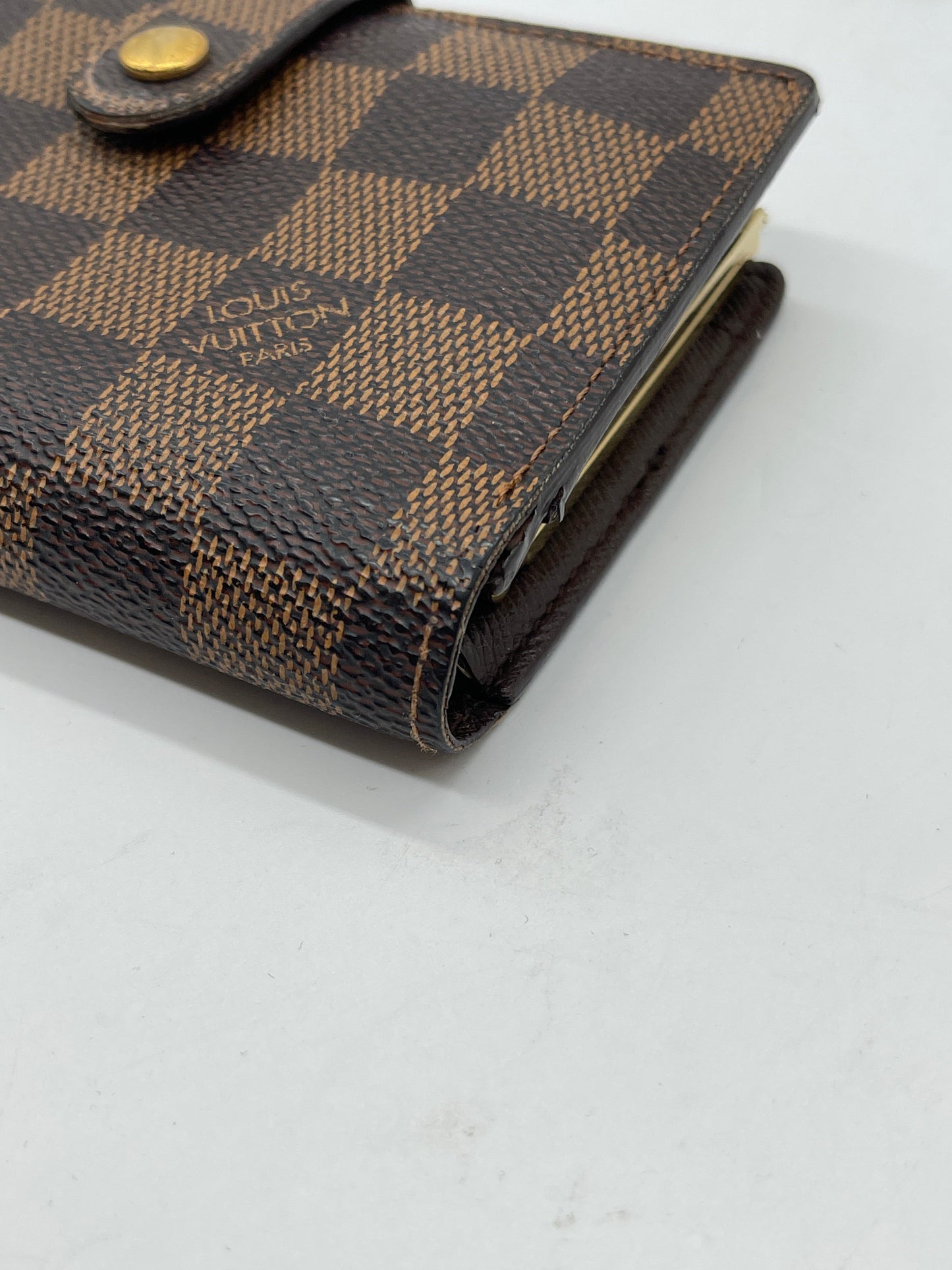 Wallet Luxury Designer By Louis Vuitton, Size: Medium