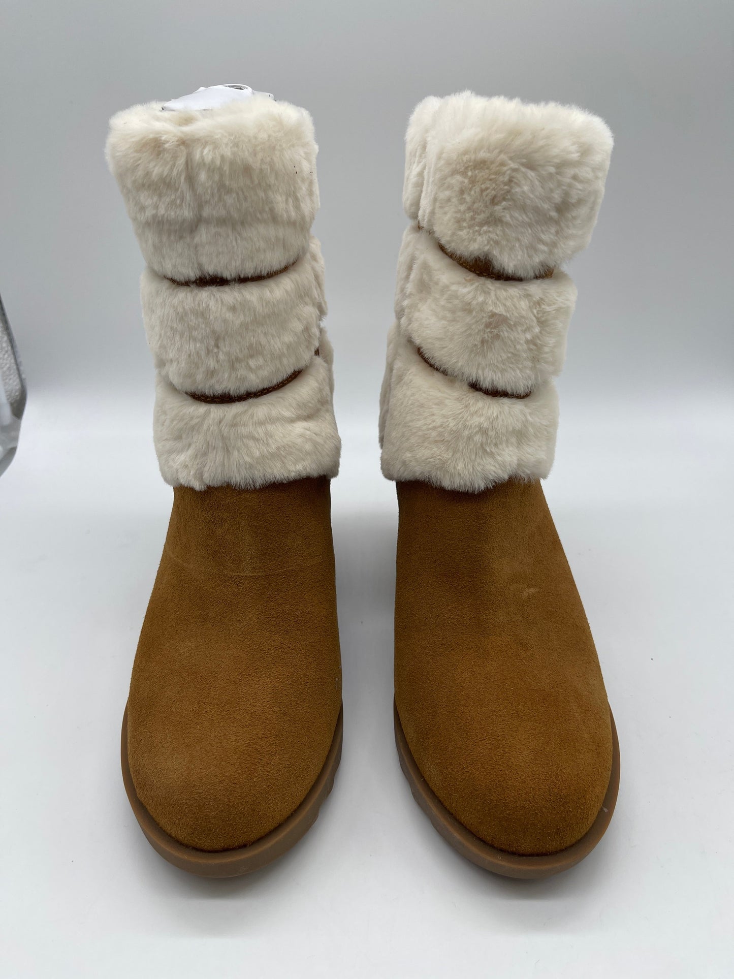 Boots Ankle Heels By Koolaburra By Ugg In Tan, Size: 10