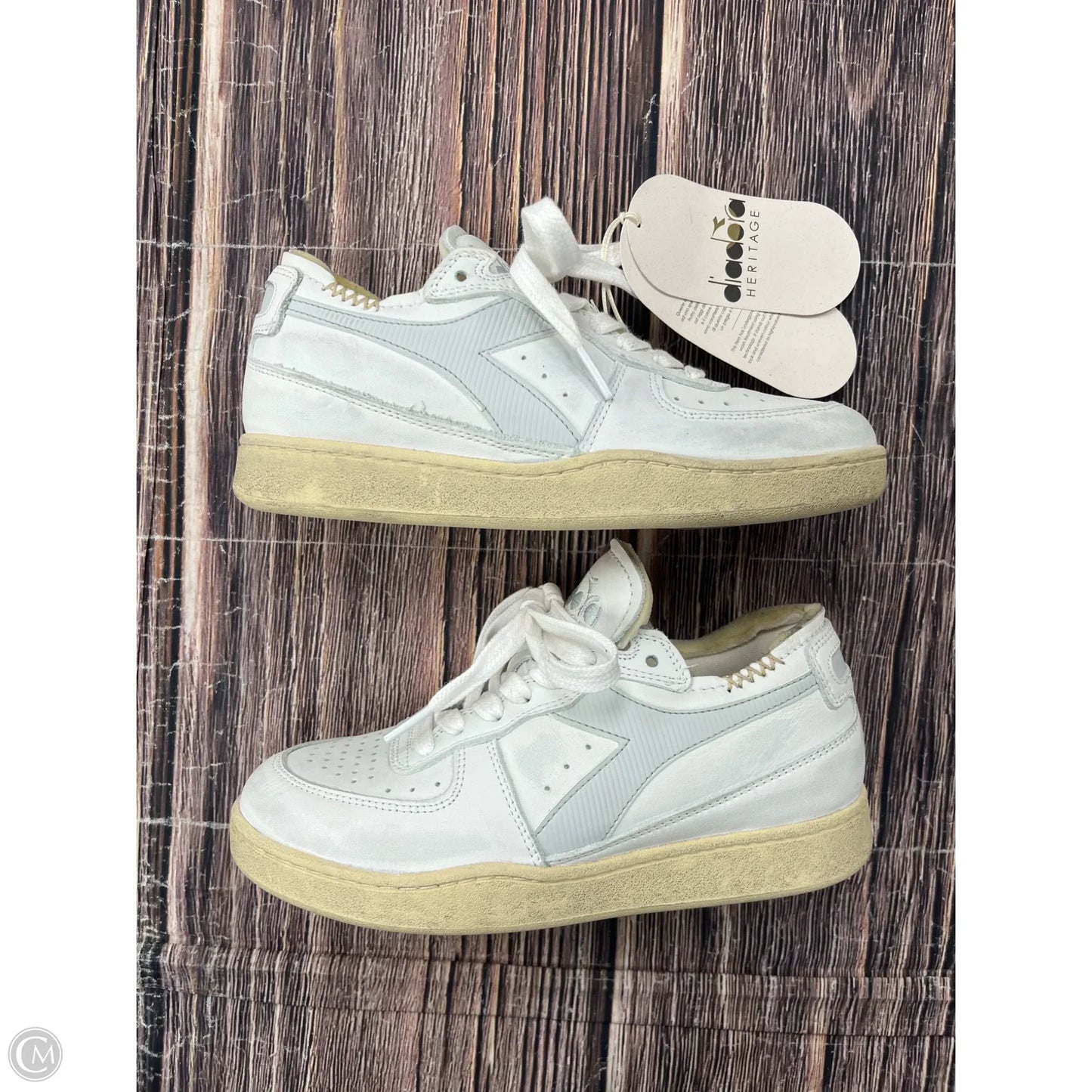 Shoes Sneakers By Cmb In White, Size: 6.5