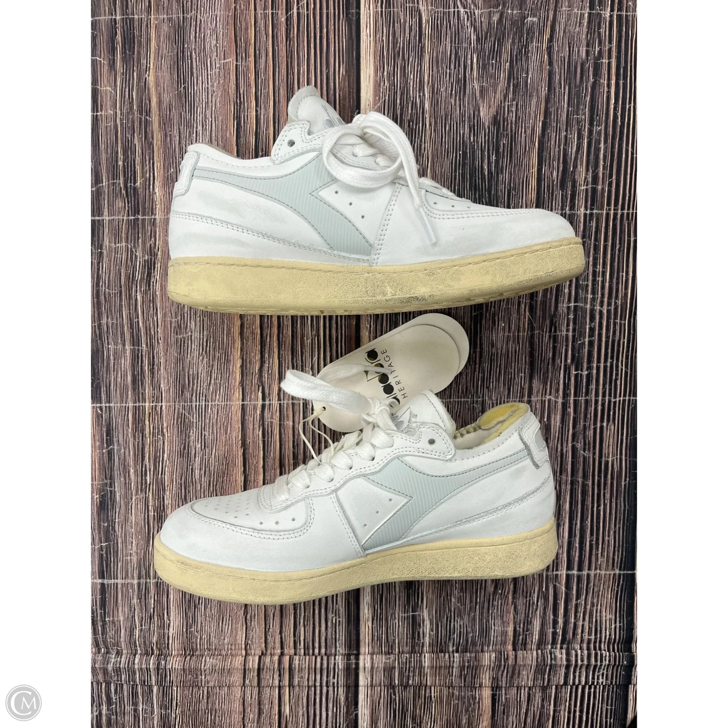 Shoes Sneakers By Cmb In White, Size: 6.5