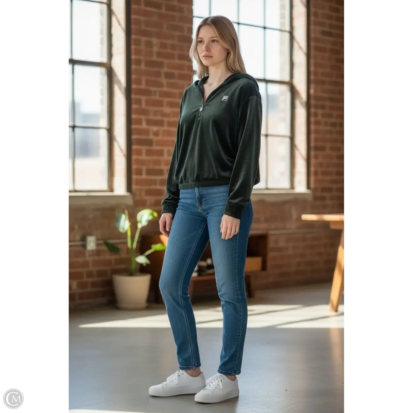 Sweatshirt Collar By Fila In Black, Size: L