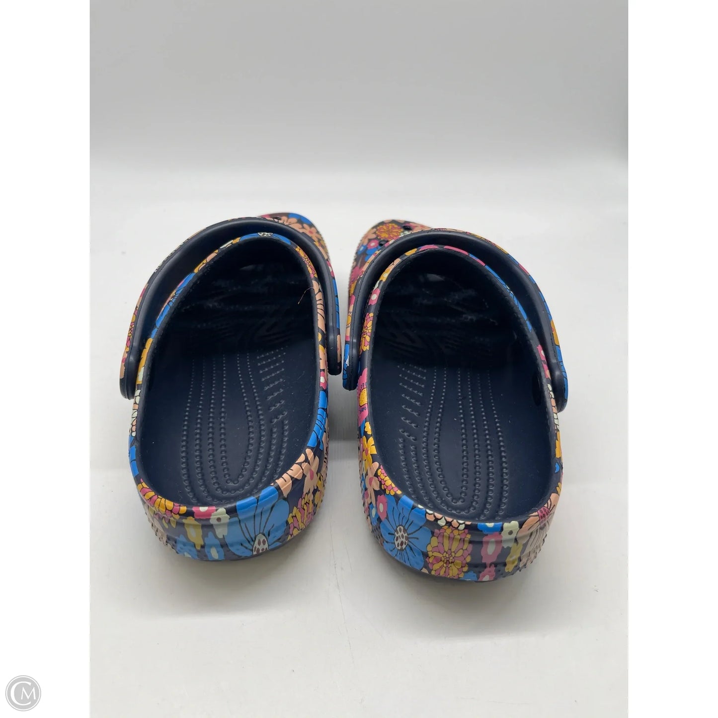 Sandals Flats By Crocs In Floral Print, Size: 8