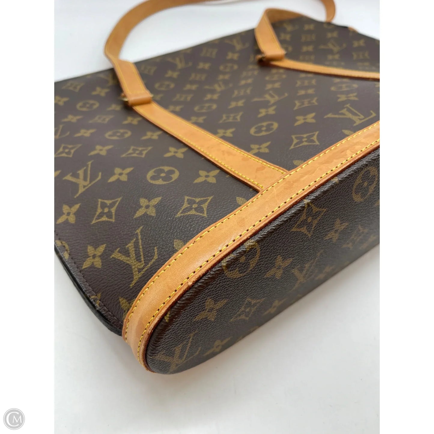 Handbag Luxury Designer By Louis Vuitton, Size: Medium