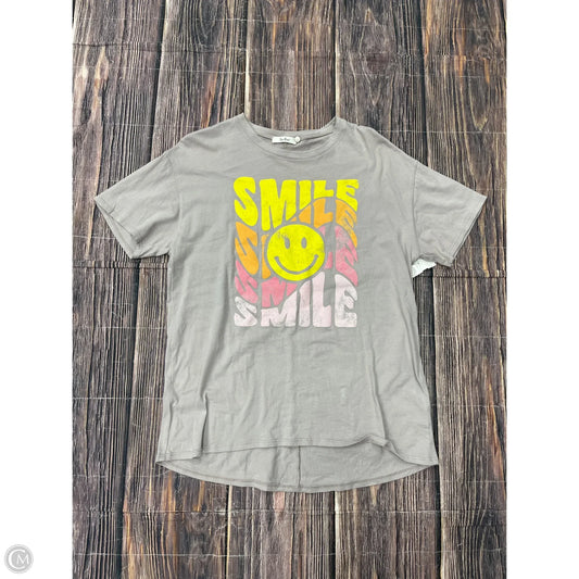 Top Short Sleeve By Tres Bien In Grey, Size: M