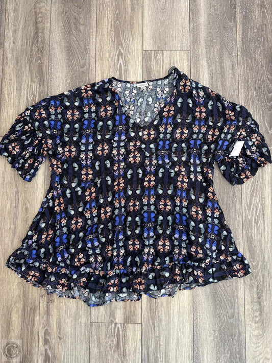 Top Short Sleeve By Avenue In Blue, Size: 26