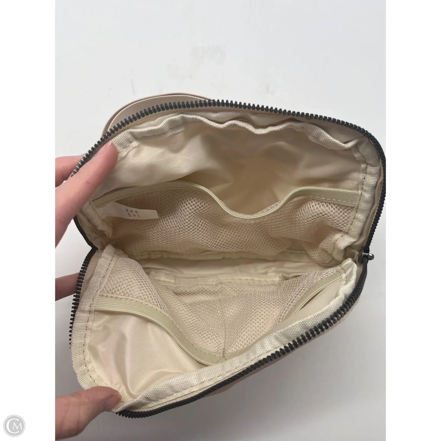 Crossbody By Clothes Mentor, Size: Small