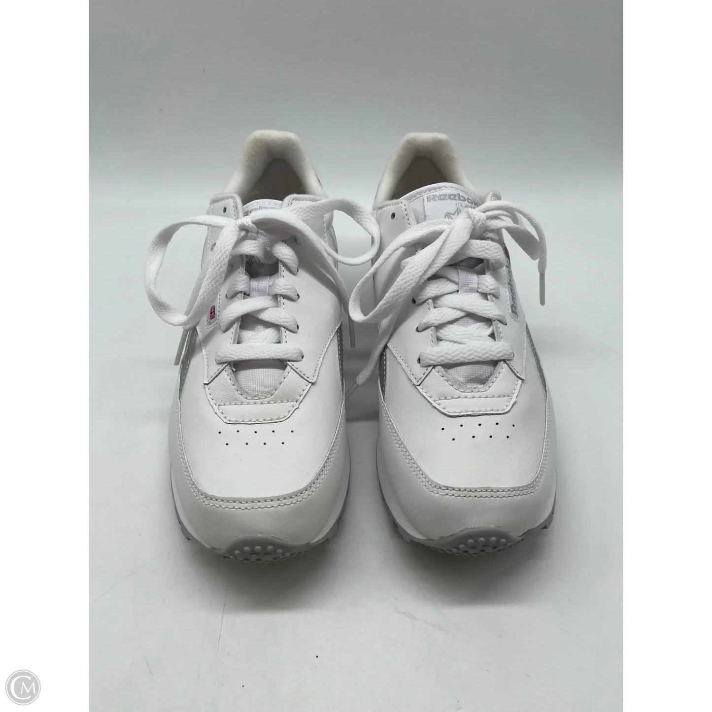 Shoes Sneakers By Reebok In White, Size: 9