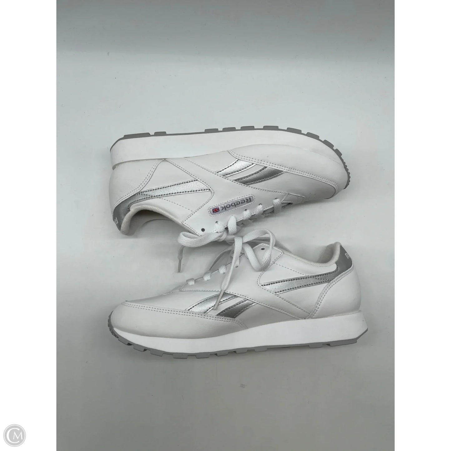 Shoes Sneakers By Reebok In White, Size: 9
