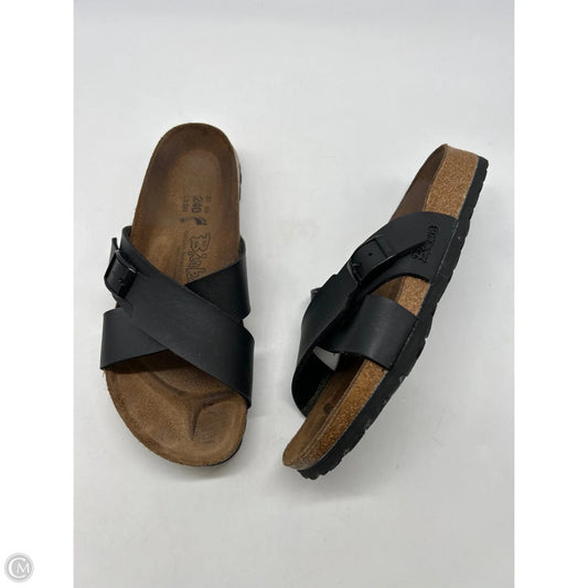 Sandals Flats By Birkenstock In Black, Size: 6