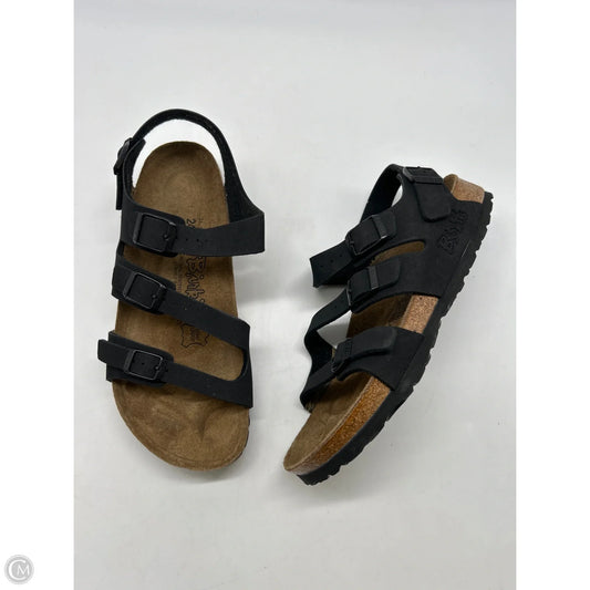 Sandals Flats By Birkenstock In Black, Size: 6