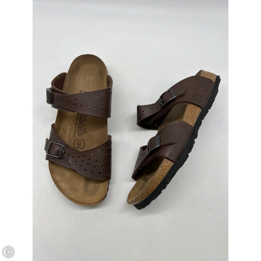 Sandals Flats By Birkenstock In Brown, Size: 6