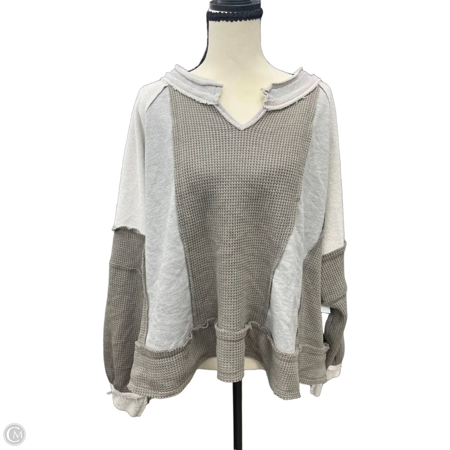 Top Long Sleeve By Pol In Grey, Size: M