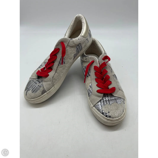 Shoes Sneakers By Steve Madden In Cream, Size: 6.5