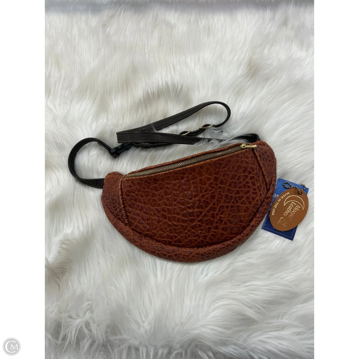 Belt Bag Leather By Clothes Mentor, Size: Large