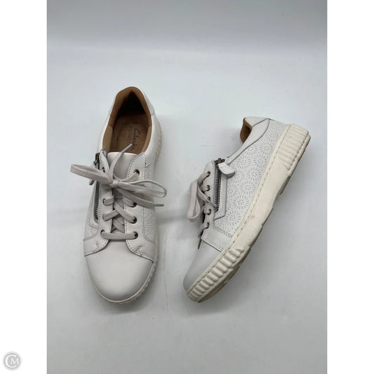 Shoes Sneakers By Clarks In White, Size: 8