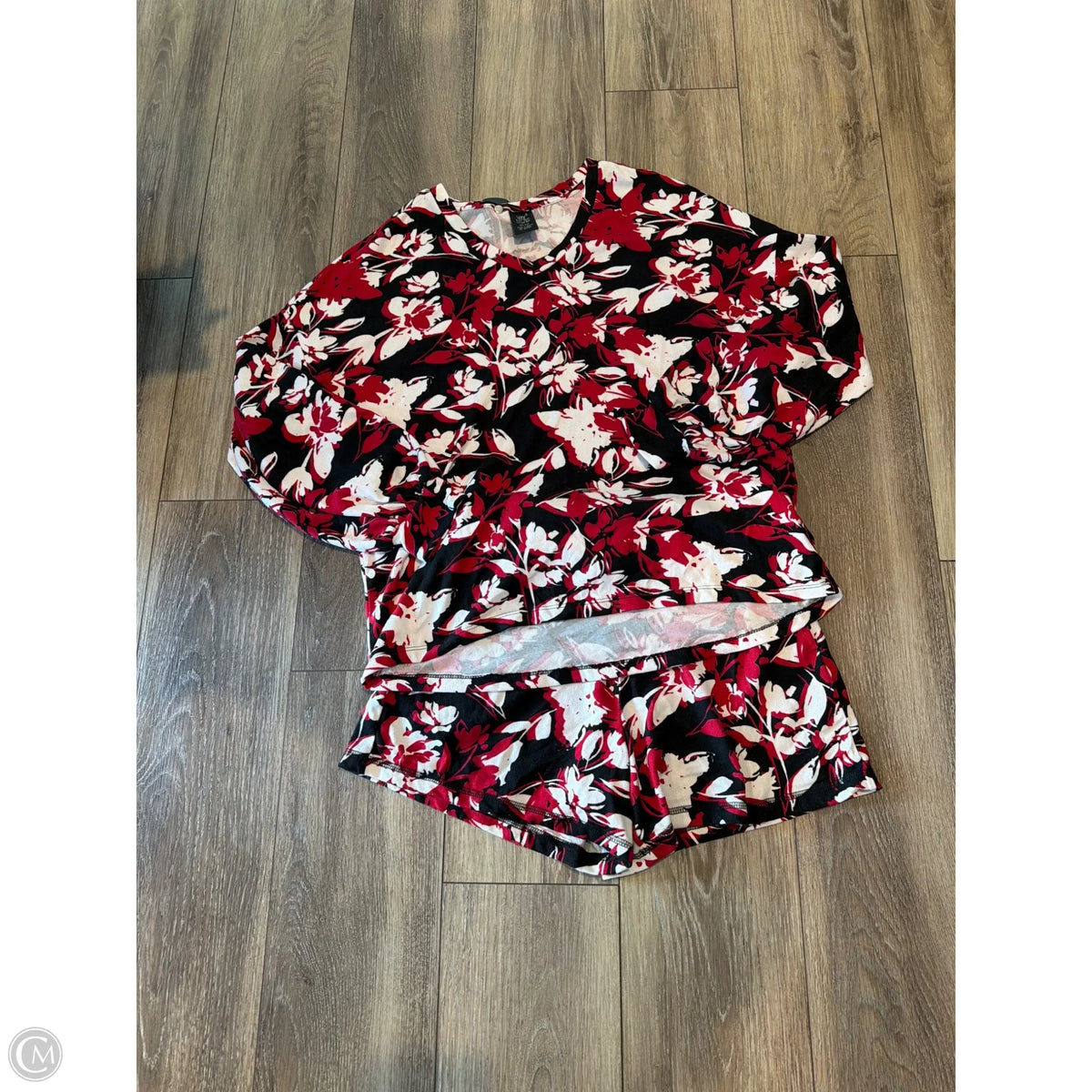 Shorts Set By Lildy In Red, Size: S