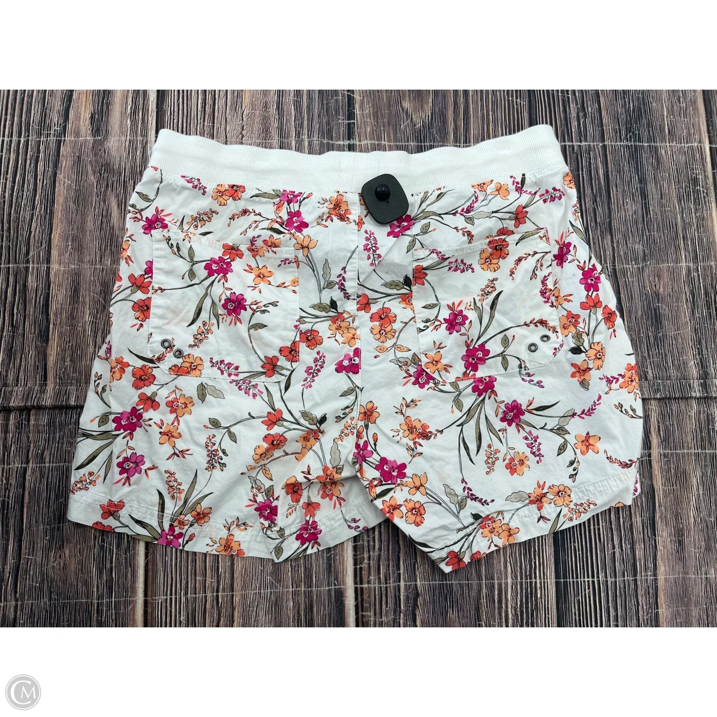 Shorts By Clothes Mentor In White, Size: L