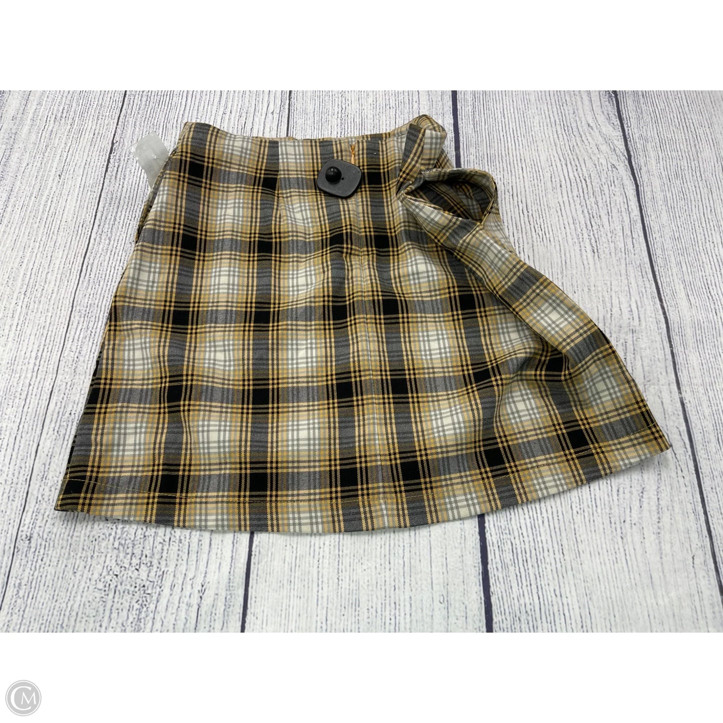 Skirt Mini & Short By Urban Outfitters In Yellow, Size: M