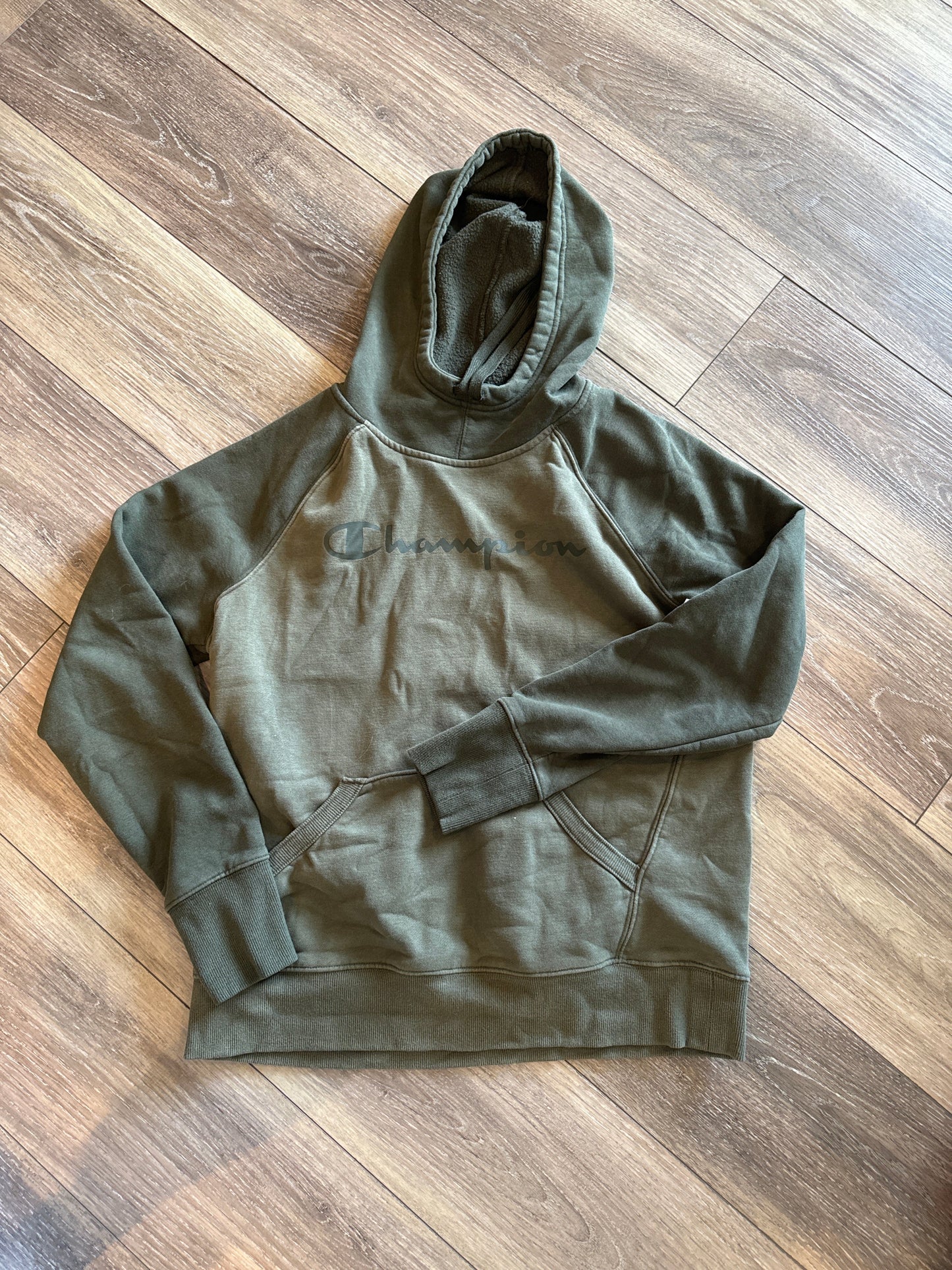 Sweatshirt Hoodie By Champion In Green, Size: M