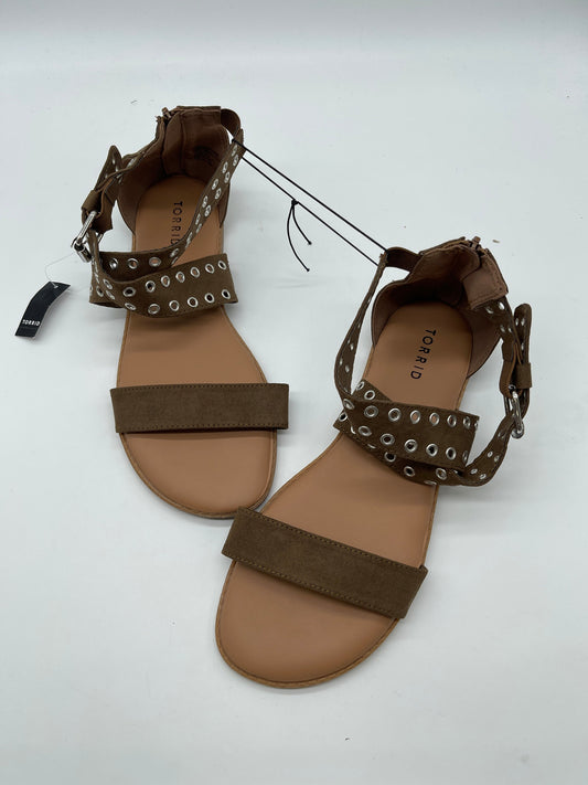 Brown Sandals Flats Torrid, Size 9.5