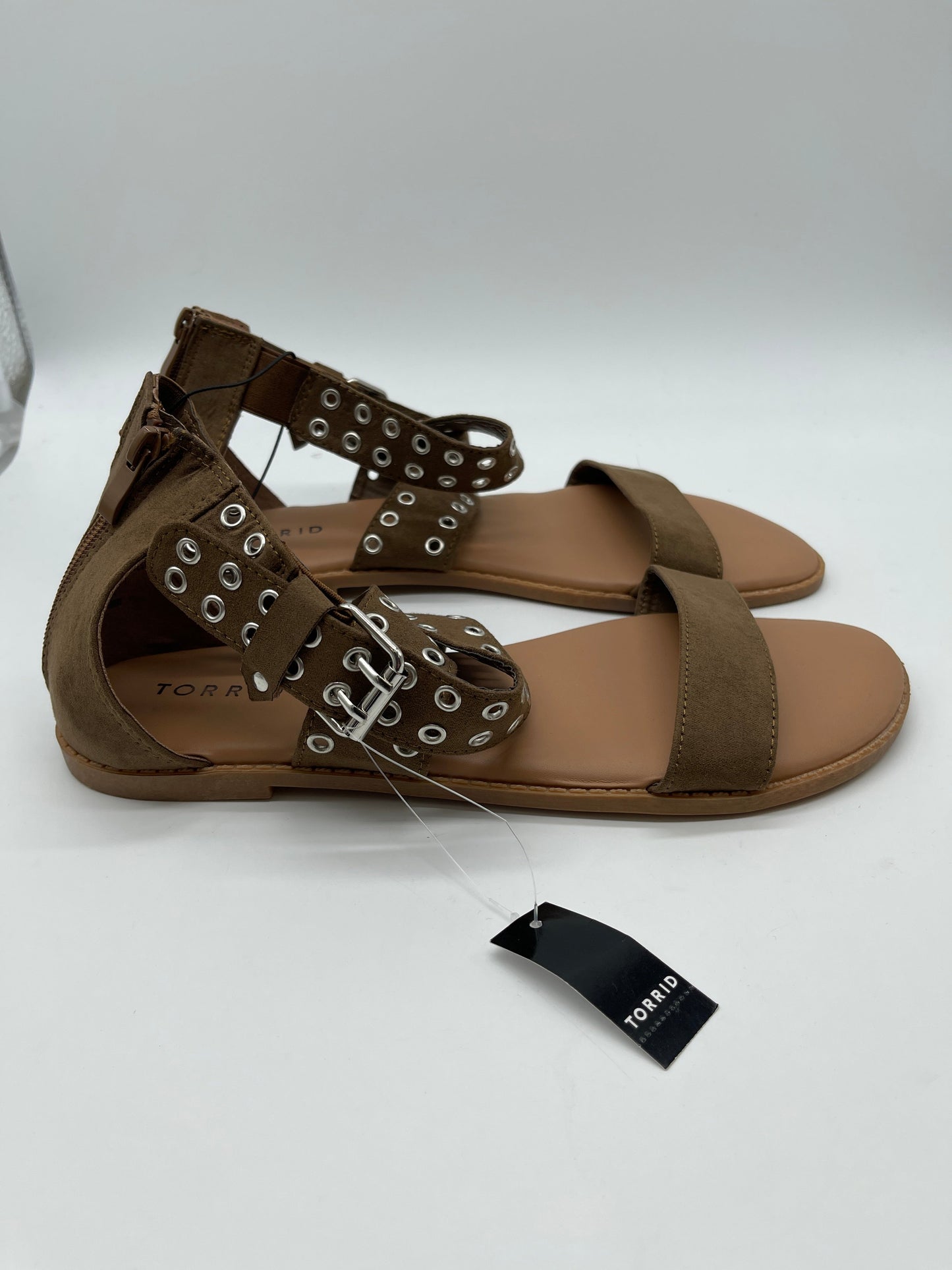 Brown Sandals Flats Torrid, Size 9.5