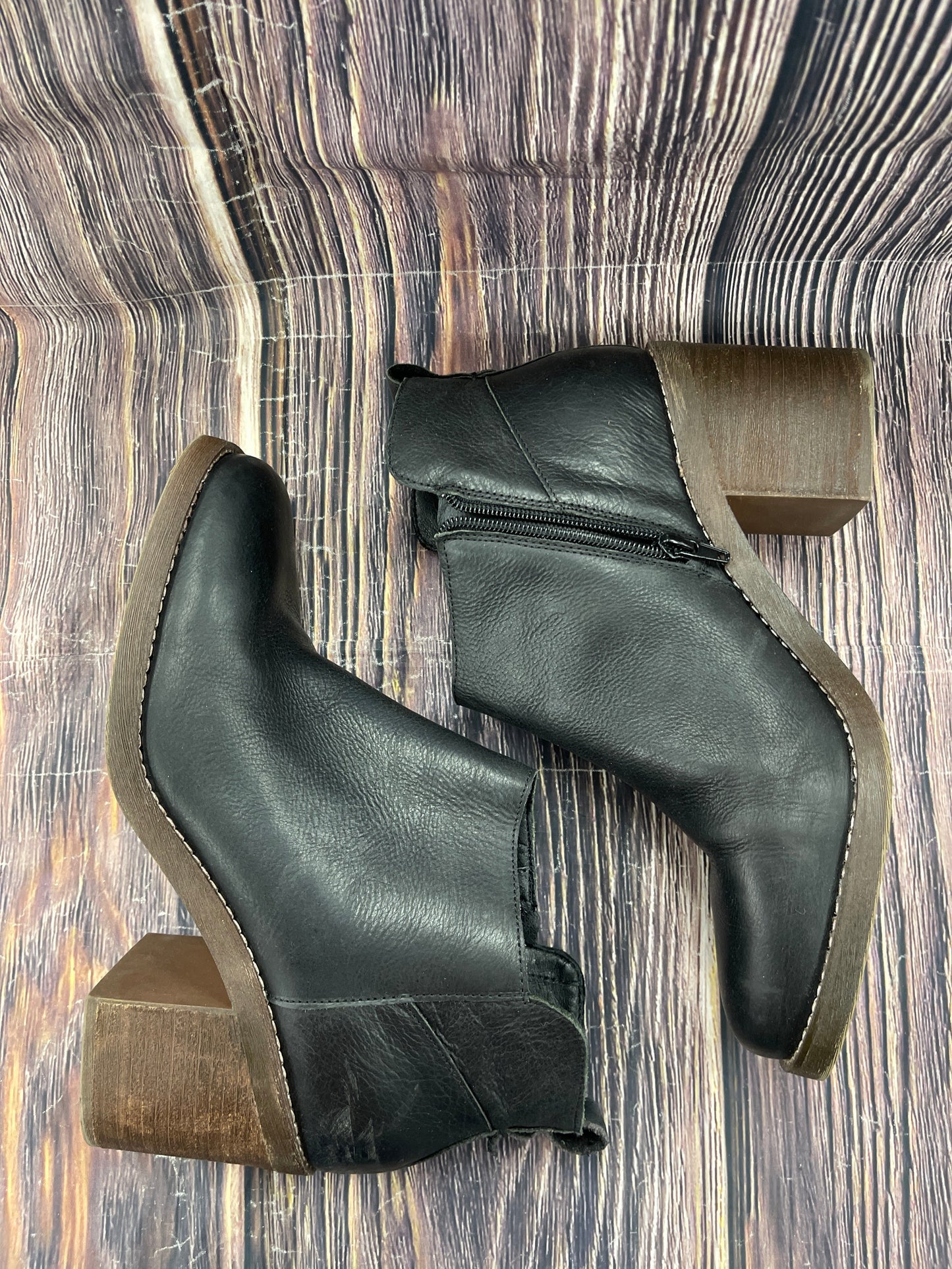 Boots Ankle Heels By Crown Vintage In Black, Size: 11