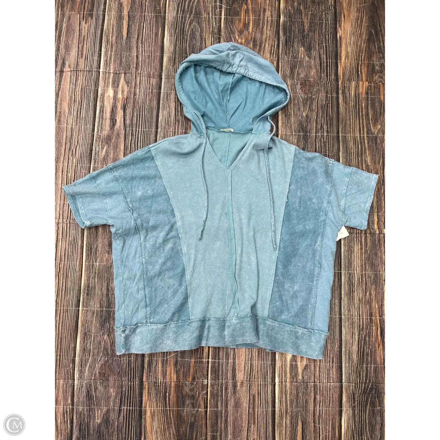 Top Short Sleeve By Clothes Mentor In Blue, Size: L