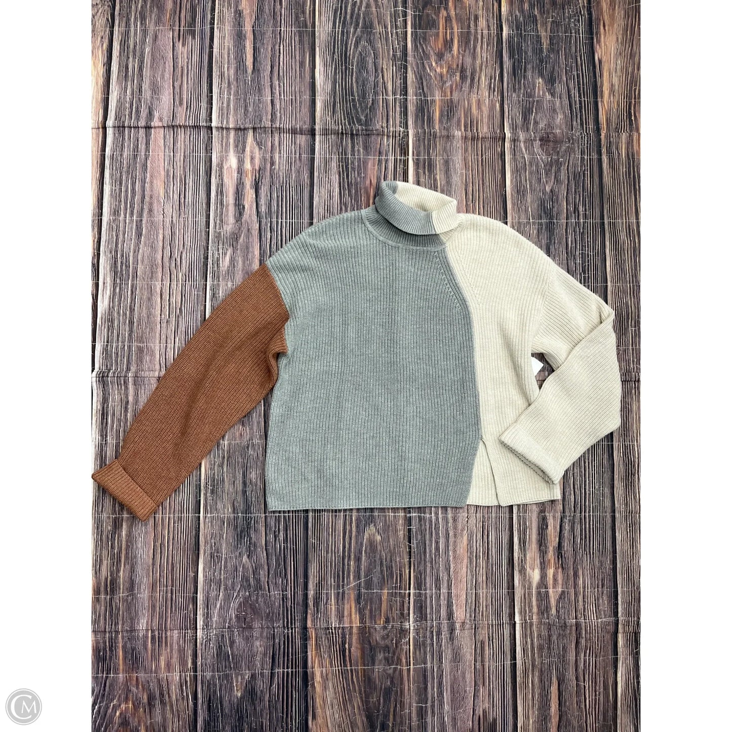 Sweater By Clothes Mentor In Cream, Size: M