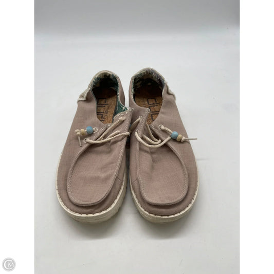 Shoes Flats By Hey Dude In Tan, Size: 5
