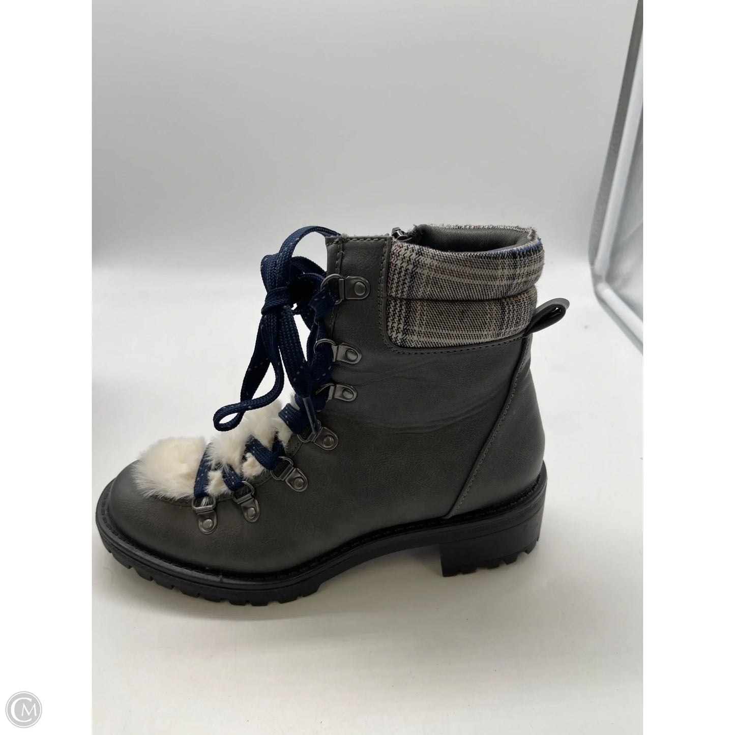 Boots Ankle Heels By Maurices In Grey, Size: 6.5