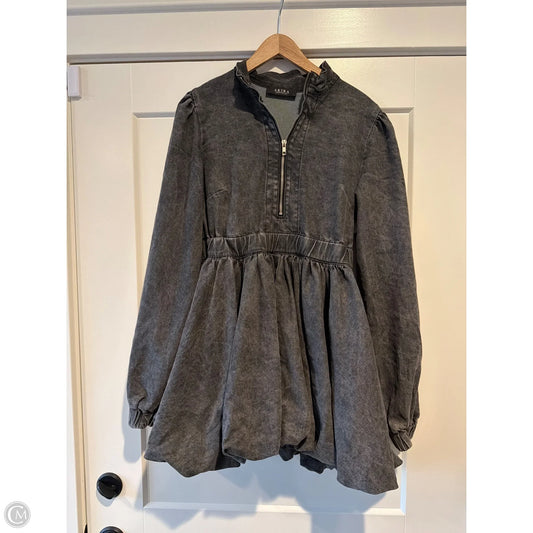 Dress Casual Short By Akira In Black, Size: L