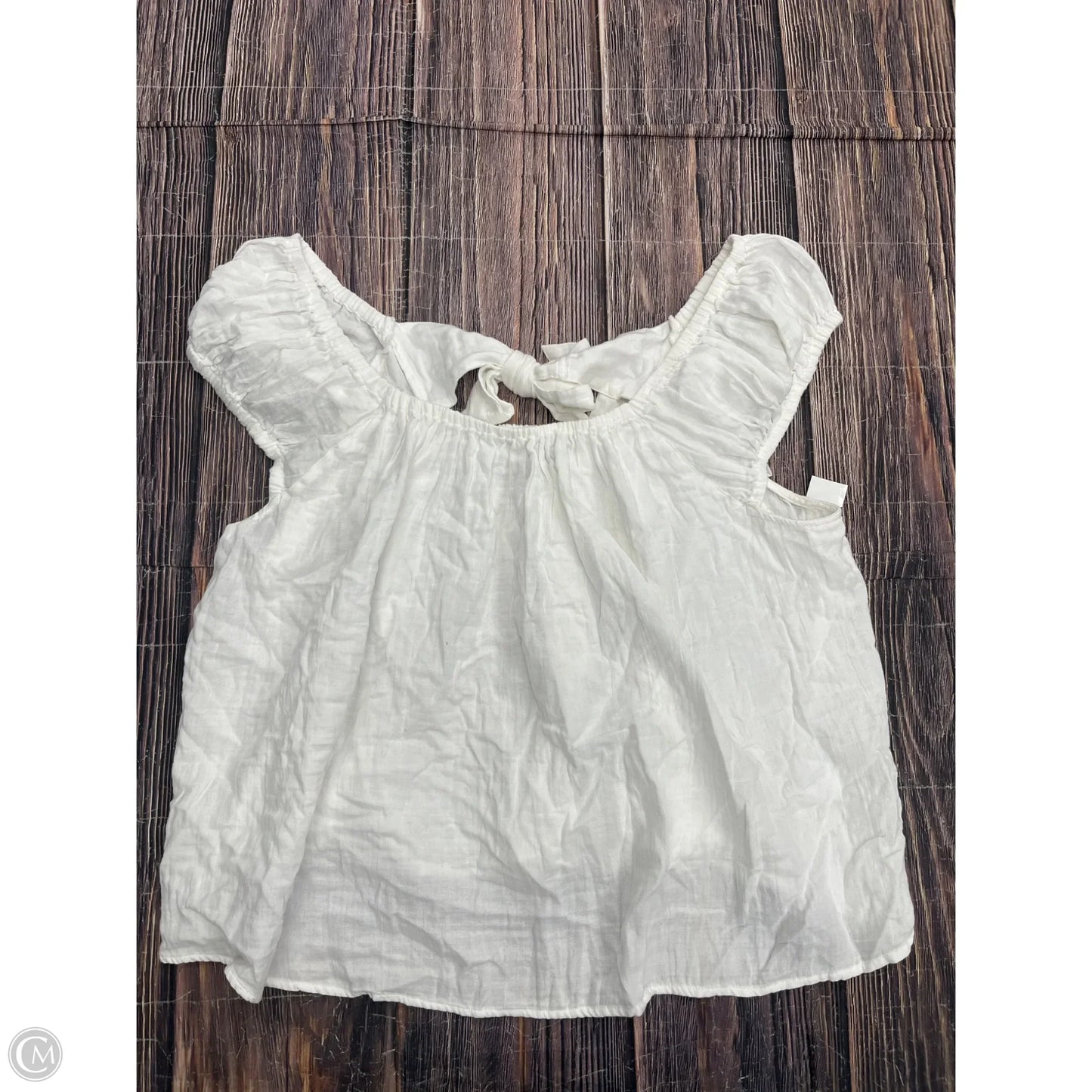Top Short Sleeve By Old Navy In White, Size: 4x